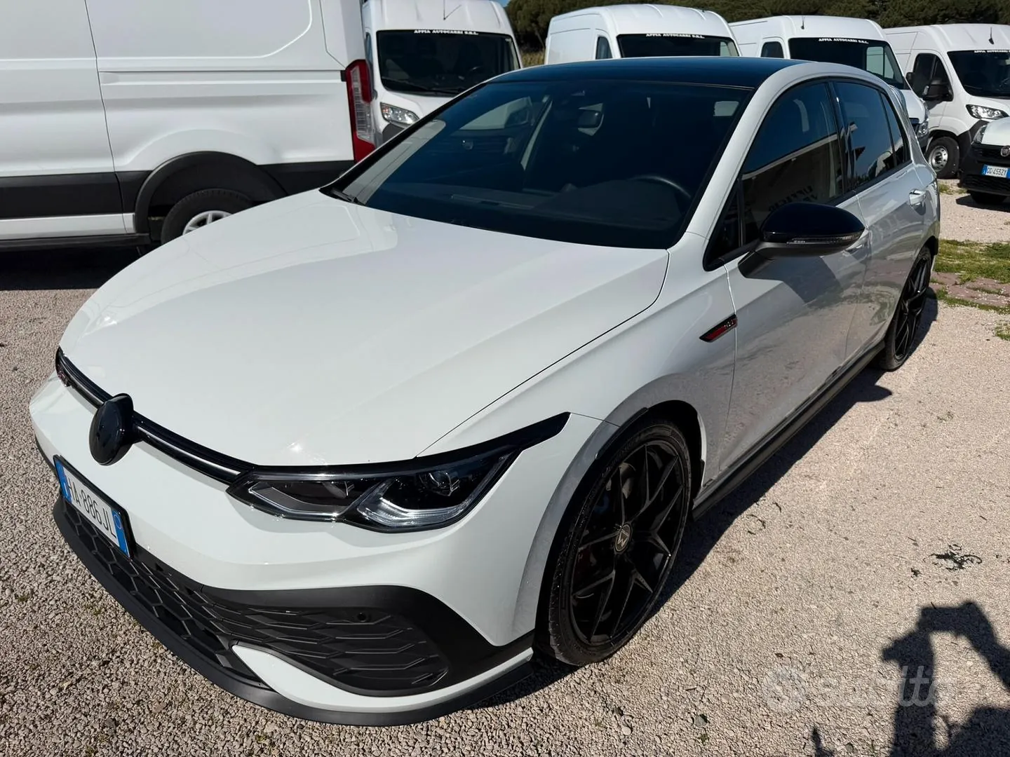 Volkswagen Golf 2023 photo 2