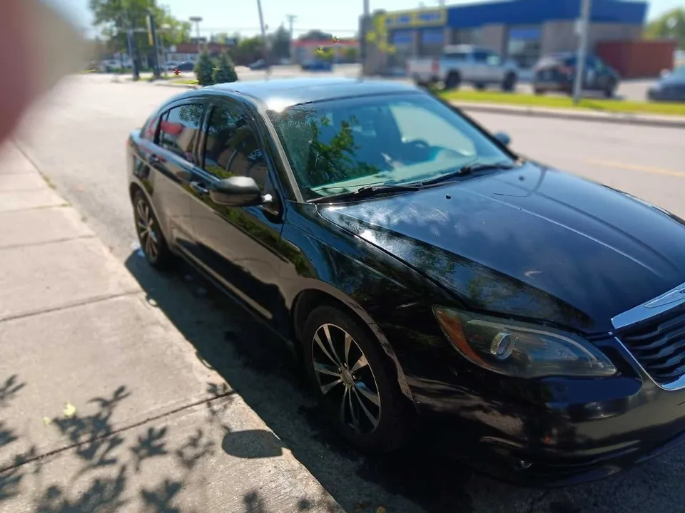 Chrysler 200S