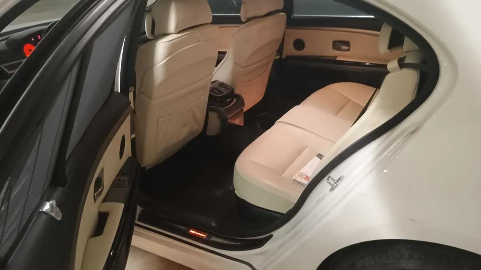 BMW 750Li 2006 photo 4