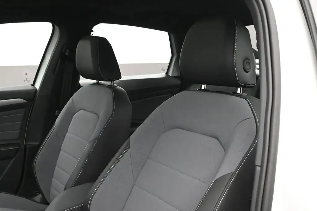 Volkswagen Jetta 2027 photo 4