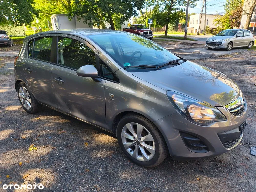 Opel Corsa 2013 photo 2