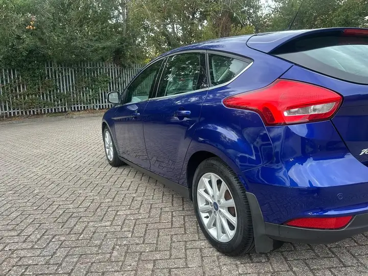 Ford Focus 2015 photo 5