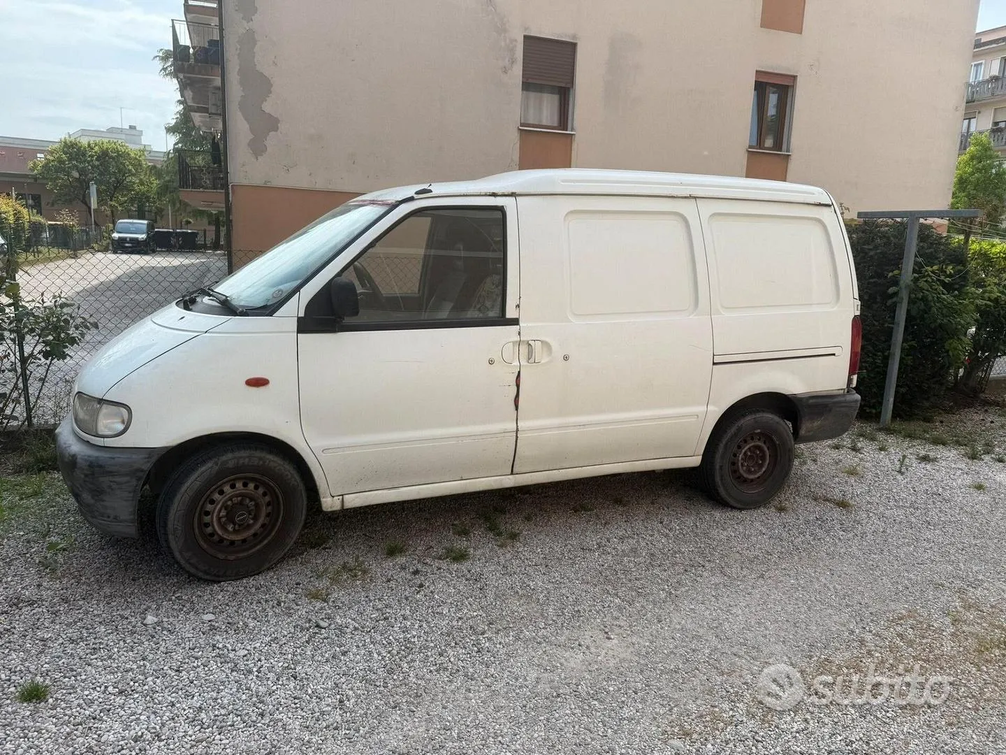 Nissan Vanette