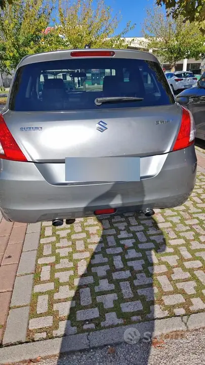 Suzuki Swift 2012 photo 5