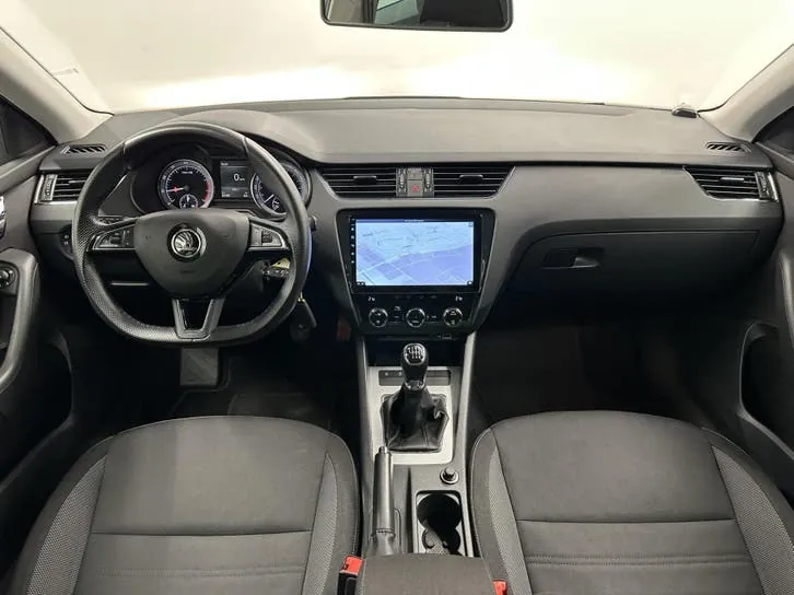 Skoda Octavia 2019 photo 2