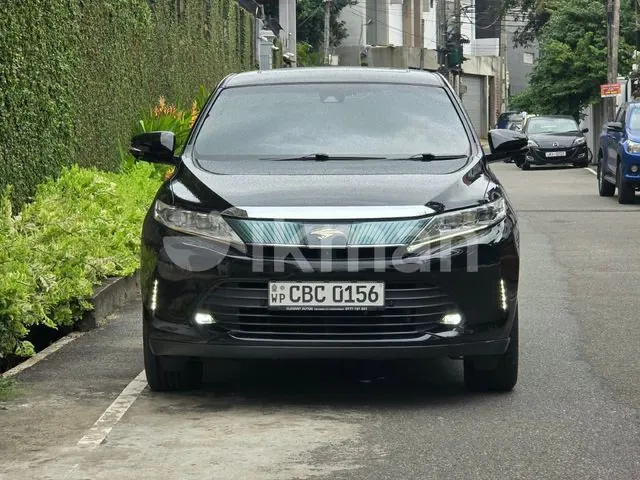 Toyota Harrier 2018 photo 2