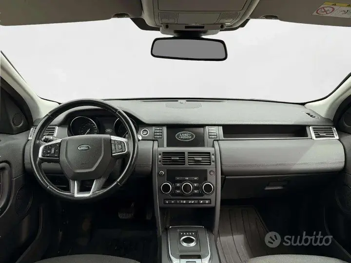 Land Rover Discovery Sport 2019 photo 4
