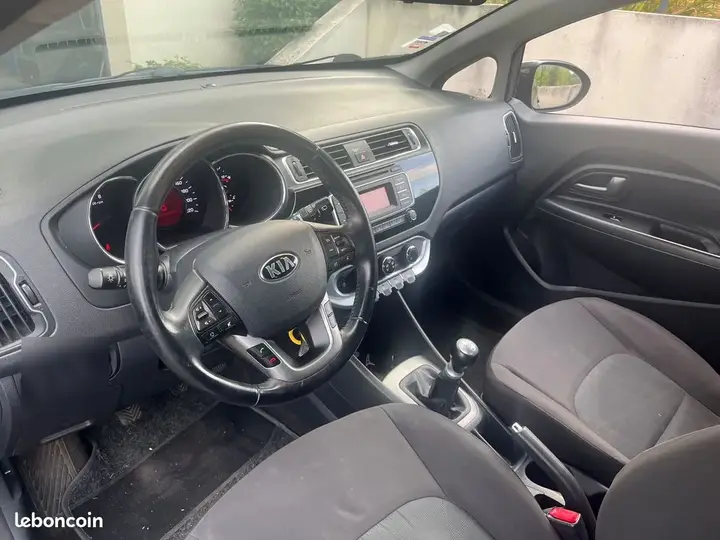 Kia Rio 2017 photo 3
