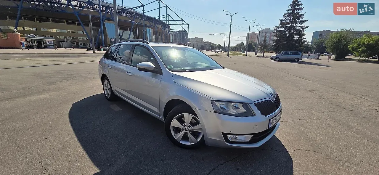 Skoda Octavia 2014 photo 2
