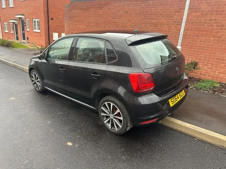 Volkswagen Polo 2015 photo 4