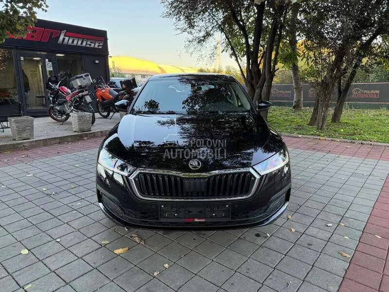 Skoda Octavia 2021 photo 2