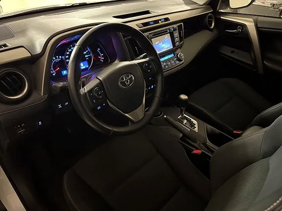 Toyota Rav4 2015 photo 5