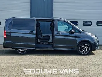 Mercedes-Benz V-Class 2023 photo 3