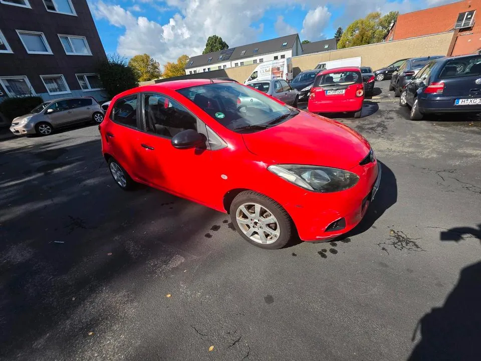 Mazda 2