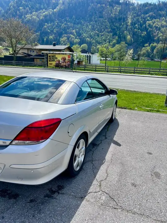 Opel Astra Cabrio 2008 photo 2