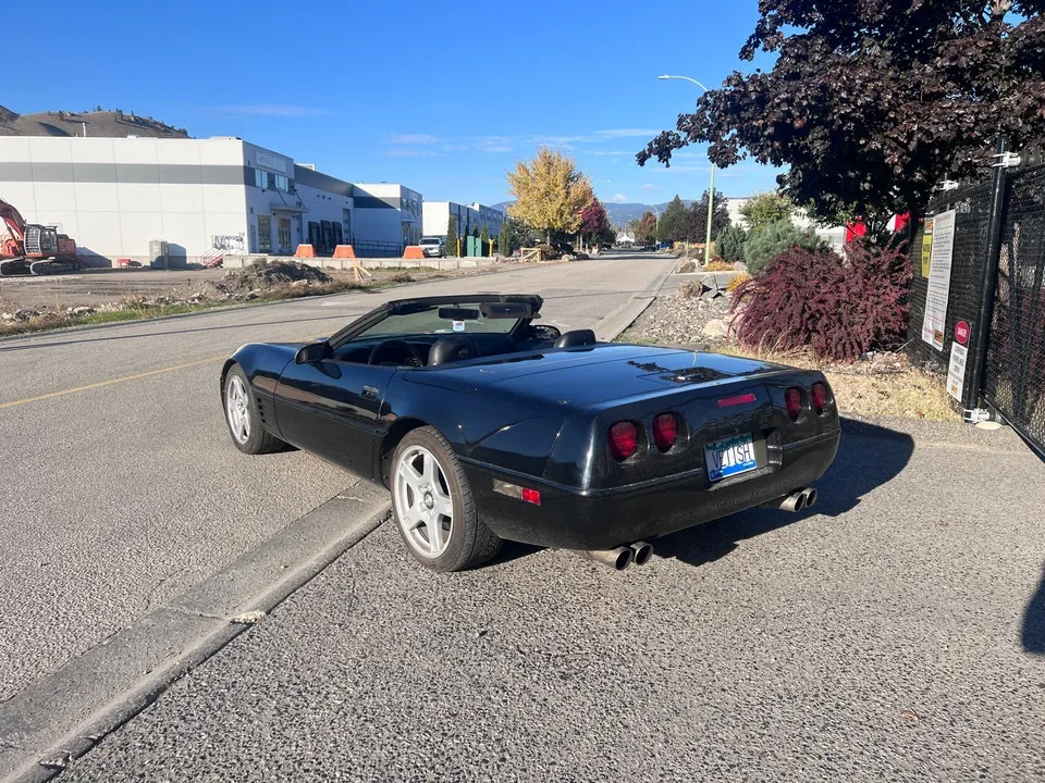 Chevrolet Corvette 1994 photo 3