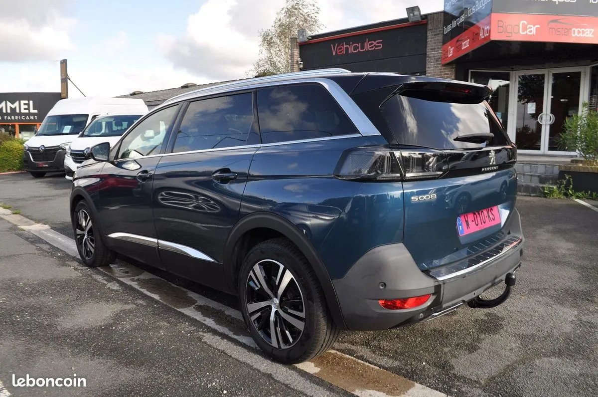 Peugeot 5008 2021 photo 2