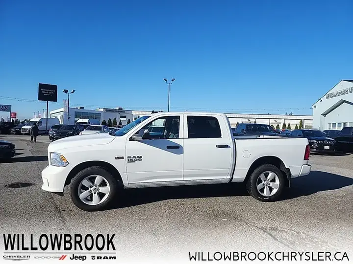 Ram 1500 Classic 2023 photo 2
