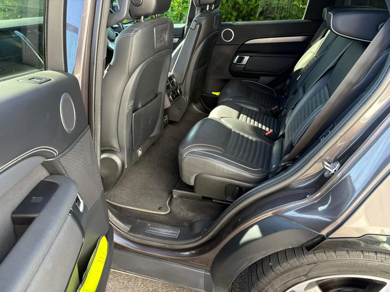 Land Rover Discovery 2021 photo 4