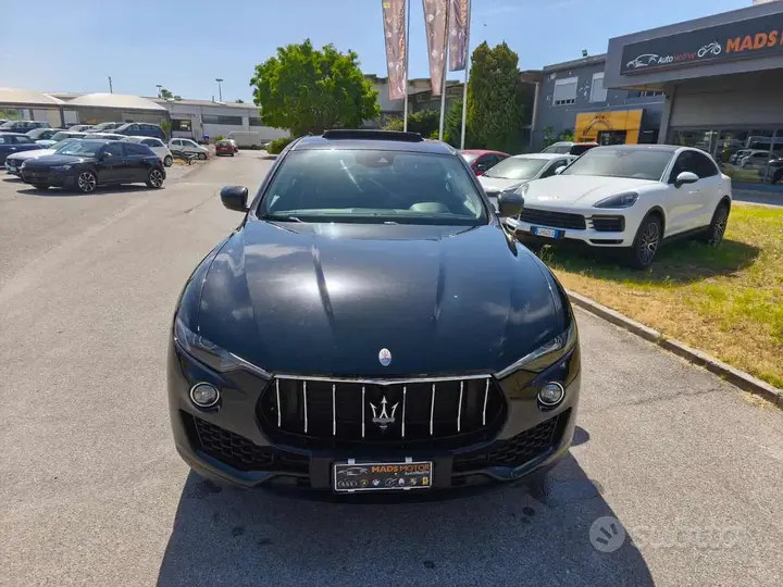 Maserati Levante 2016 photo 5