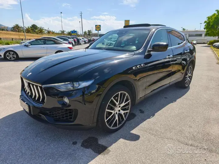 Maserati Levante 2016 photo 2