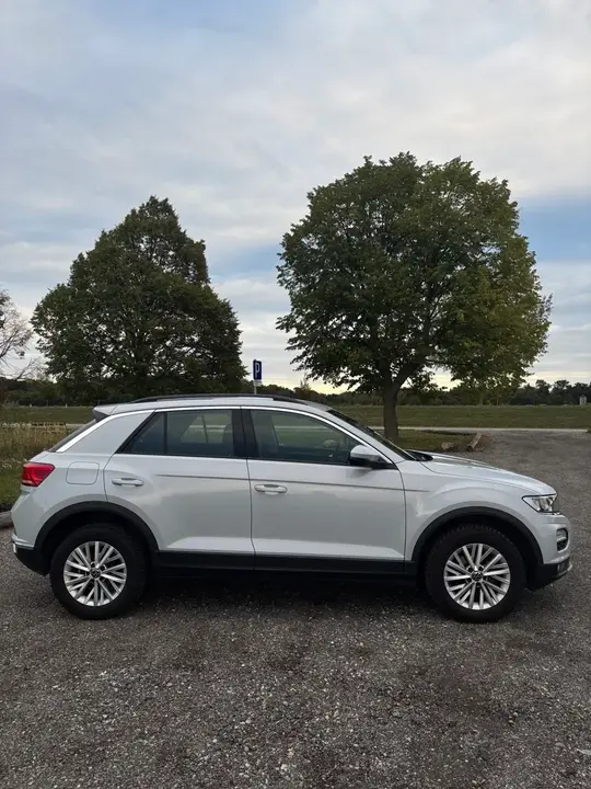 Volkswagen T-Roc 2020 photo 3