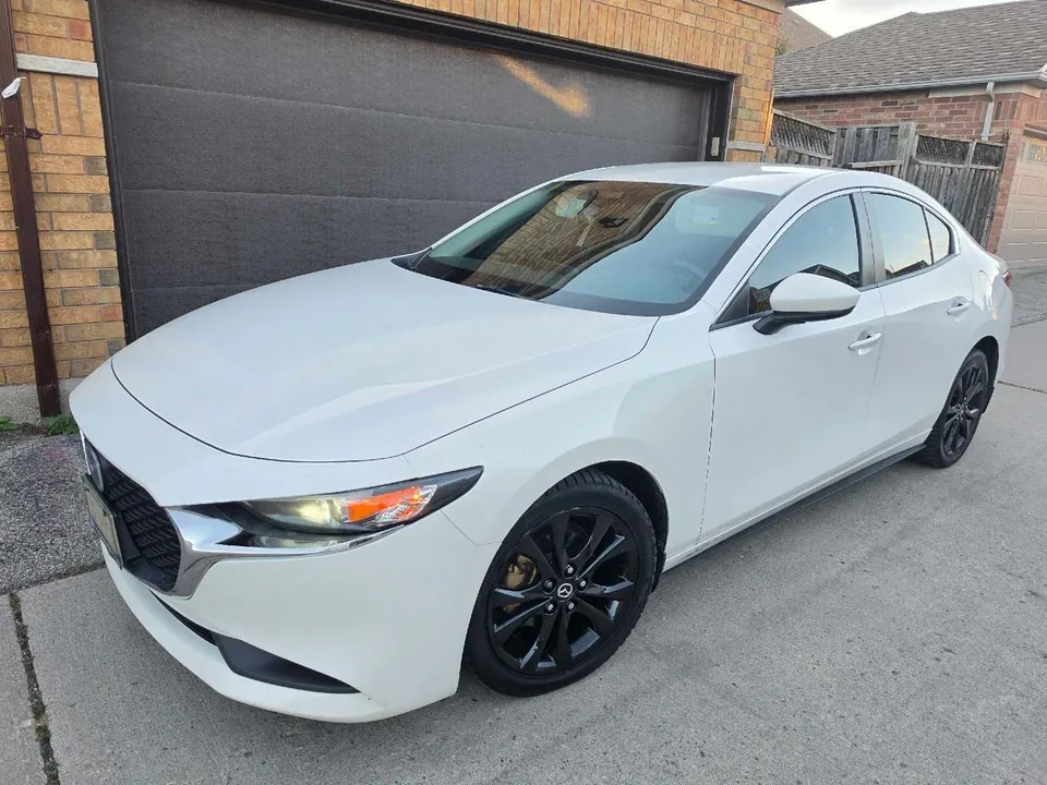 Mazda Mazda3 2019 photo 2