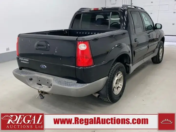 Ford Explorer Sport Trac 2003 photo 3