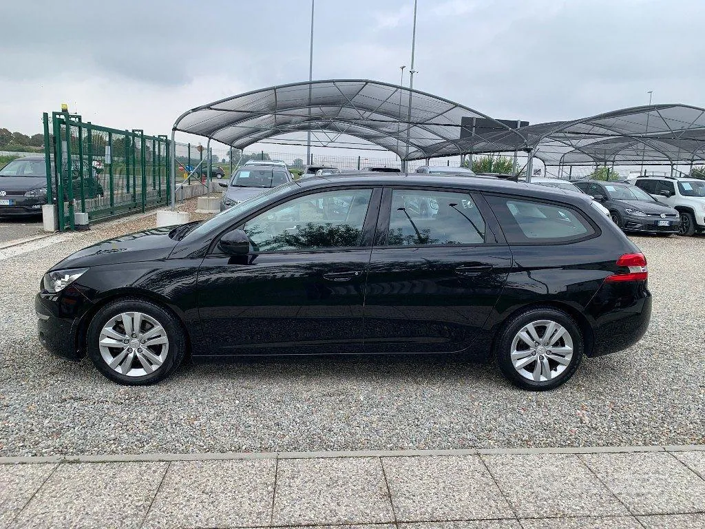 Peugeot 308 2015 photo 2