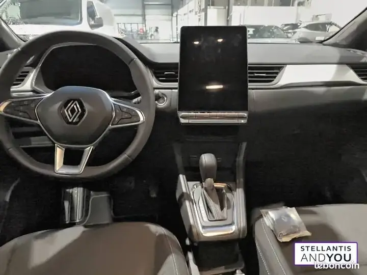 Renault Captur 2025 photo 2
