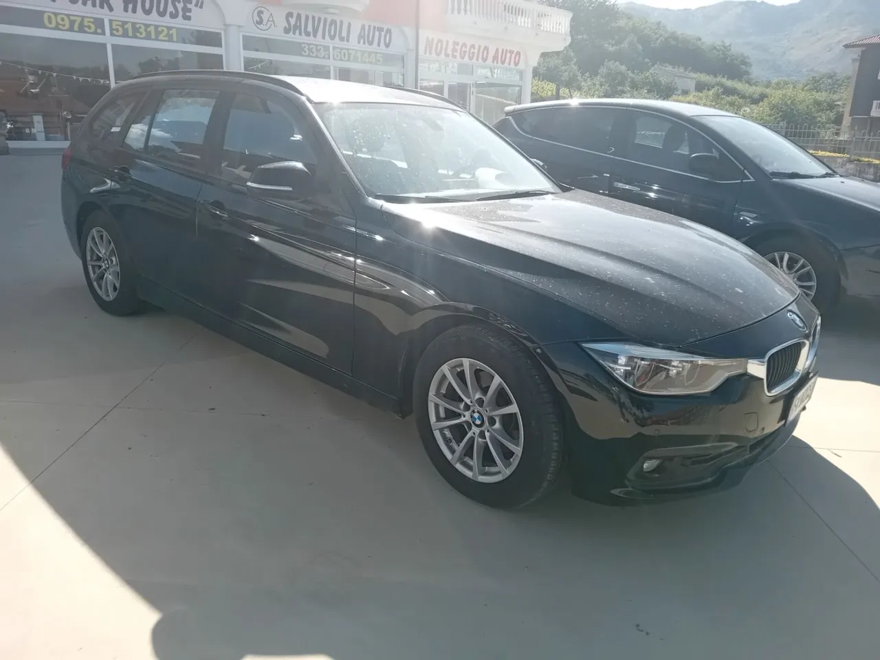 BMW 3 Series 2018 photo 2