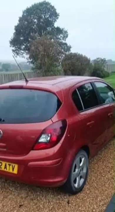 Vauxhall Corsa 2012 photo 2
