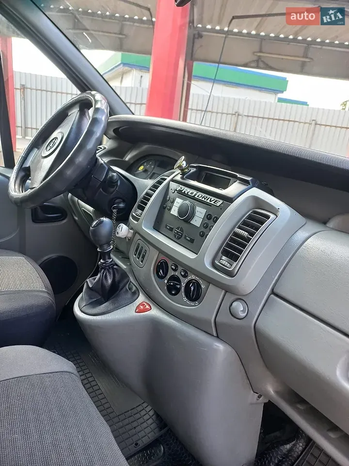 Opel Vivaro 2007 photo 3