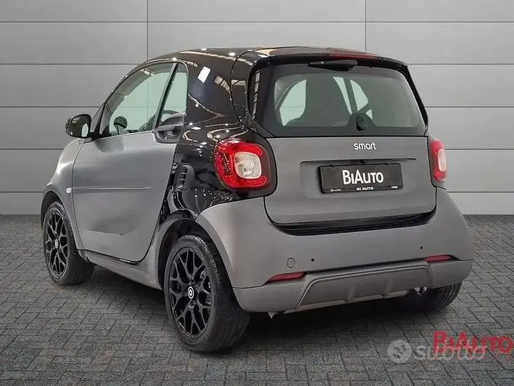 Smart Fortwo 2019 photo 4