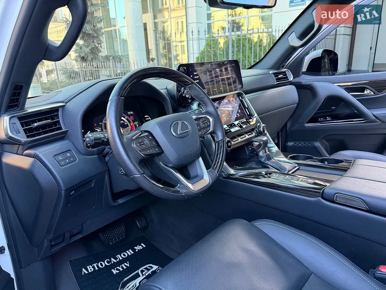 Lexus Lx 2022 photo 2