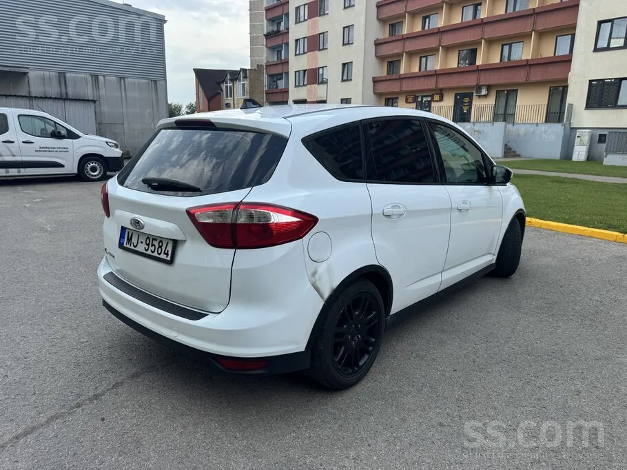 Ford C-Max 2011 photo 4