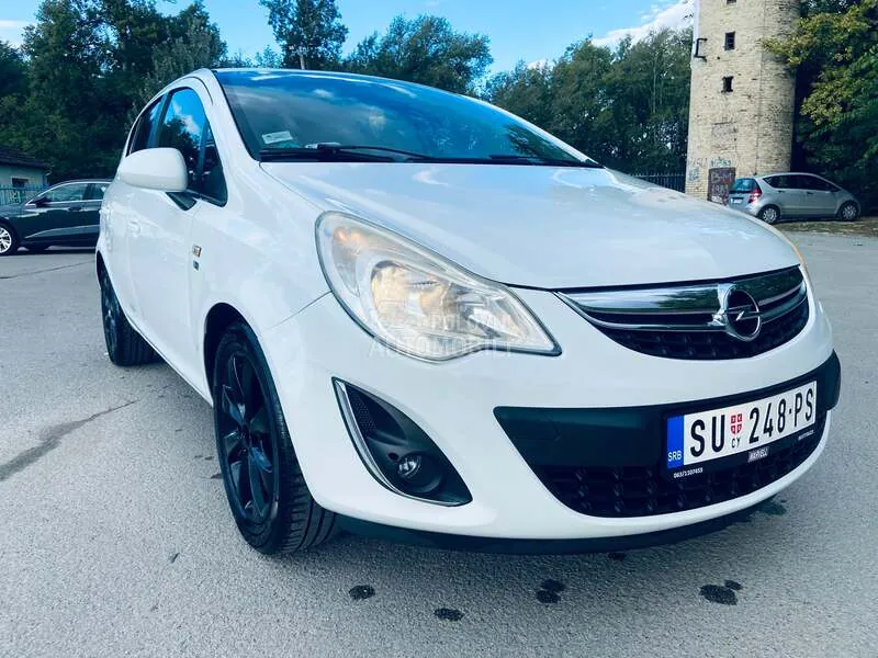 Opel Corsa D 2012 photo 2