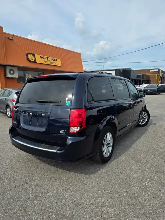 Dodge Grand Caravan 2015 photo 4