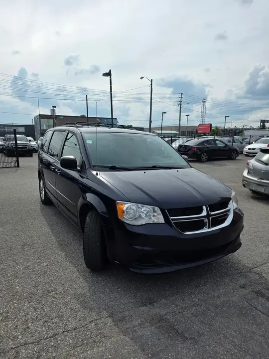 Dodge Grand Caravan 2015 photo 2