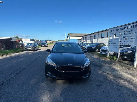 Ford Focus 2015 photo 2