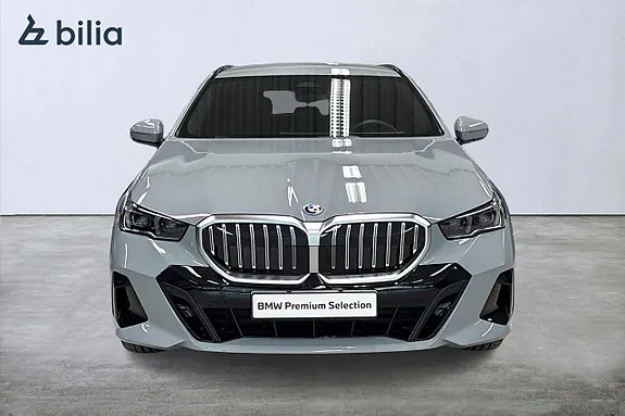 BMW 530E 2026 photo 5