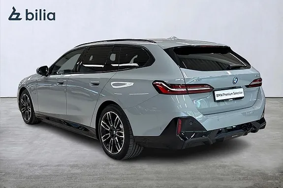 BMW 530E 2026 photo 2