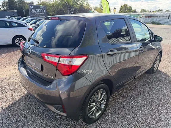 Toyota Yaris 2018 photo 3