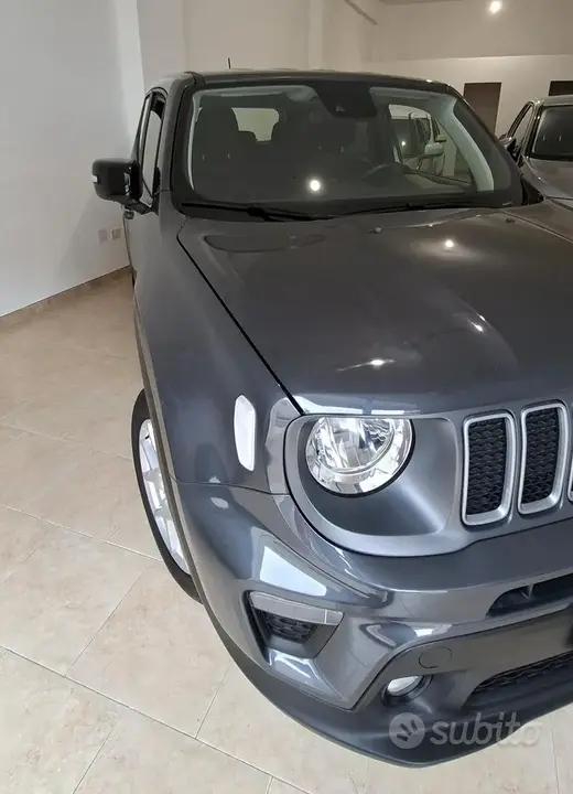 Jeep Renegade 2022 photo 2