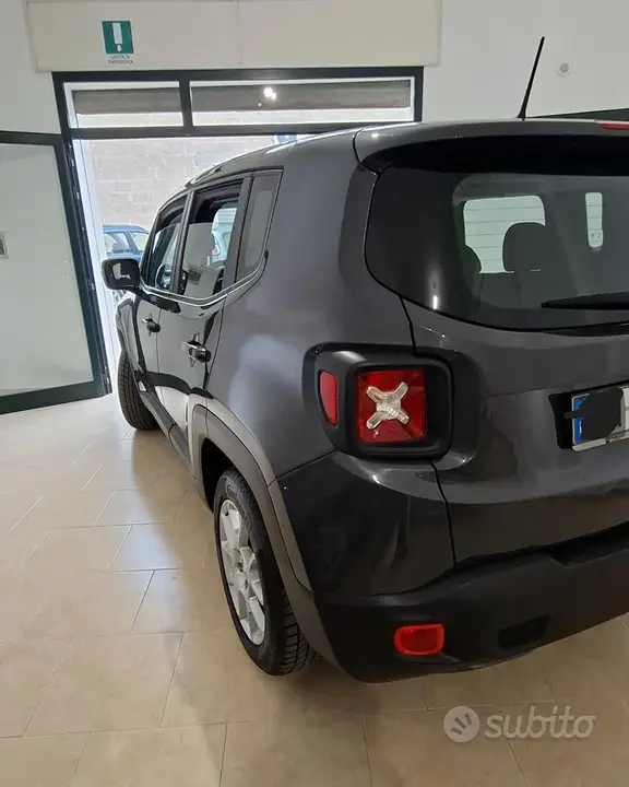 Jeep Renegade 2022 photo 4