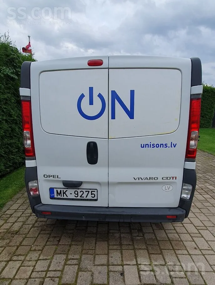 Opel Vivaro 2012 photo 5