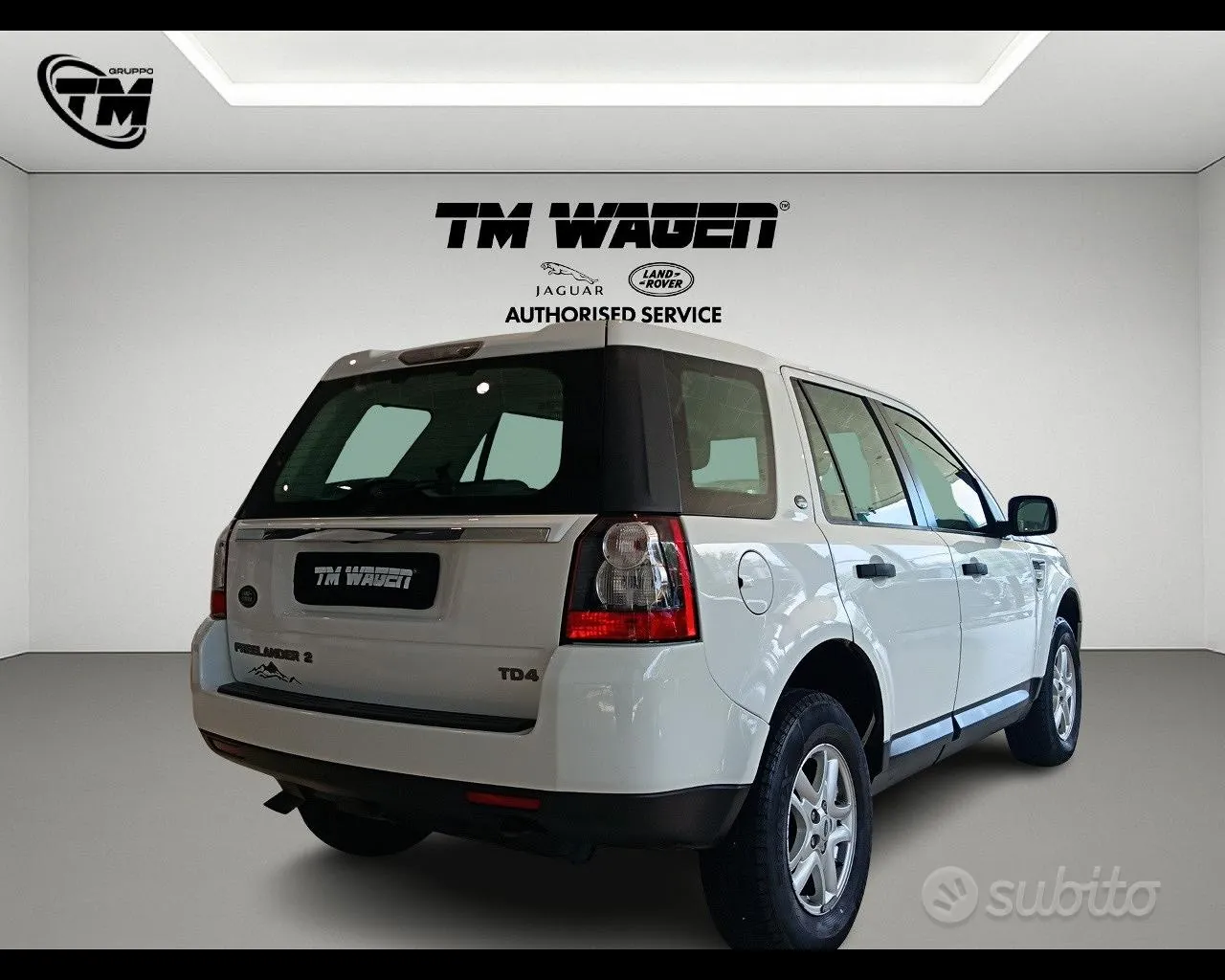 Land Rover Freelander 2011 photo 5