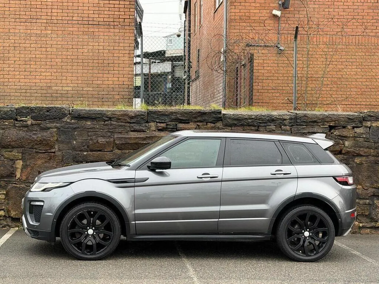Land Rover Range Rover Evoque 2017 photo 4
