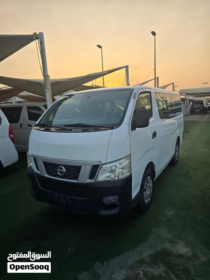 Nissan Urvan 2015 photo 3