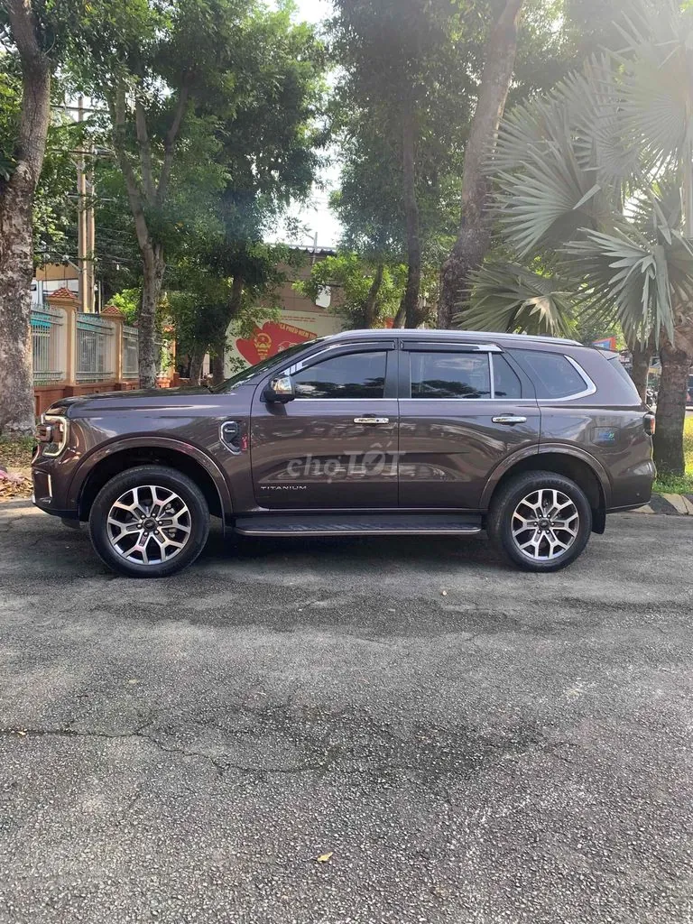 Ford Everest 2023 photo 4